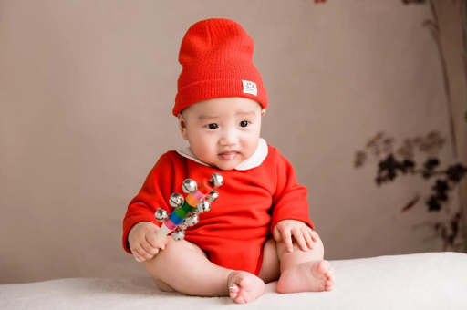 南城宝宝睡觉头发出汗 南城宝宝睡觉头发出汗